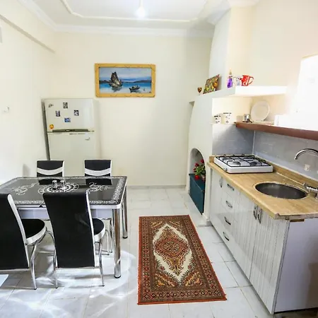 Izol Evleri Lägenhetshotell *
